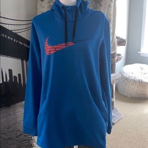 Men’s Nike sweatshirt